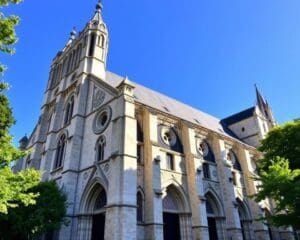 Romanische Kirchen in Chartres, Frankreich