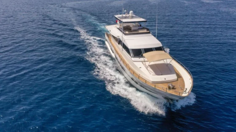 motoryacht-vega